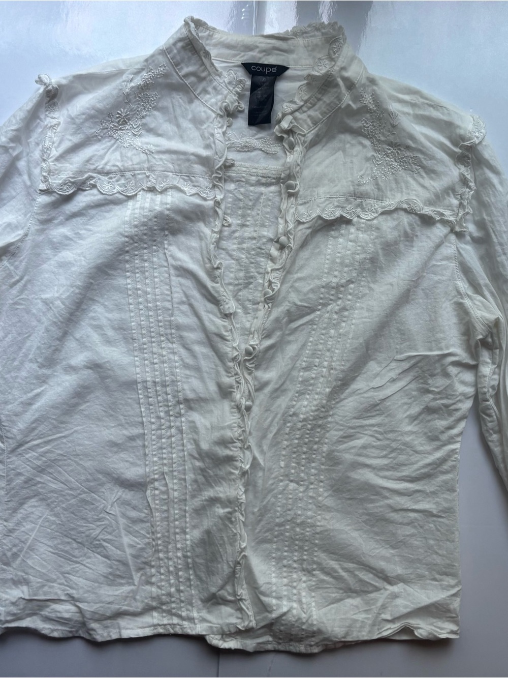 Coupe cream embroidered boho cottagecore blouse lace trim 100% cotton prairie